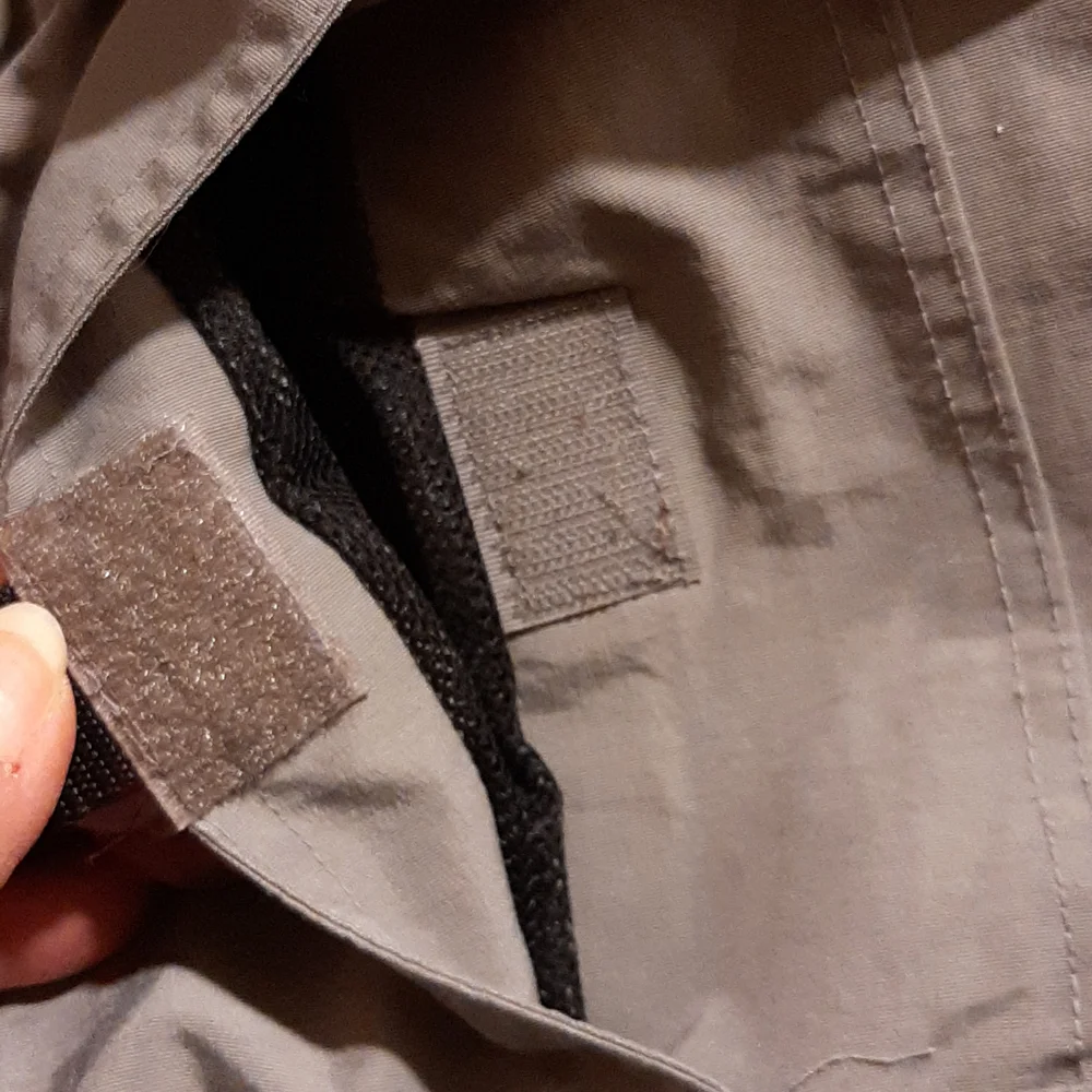 1/2 PRICE🔻Old Navy Nylon Shell Ski/Snowboard Pants - Picture 5 of 11